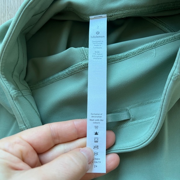 Nwt Lululemon Invigorate 2 25” Willow Green Everlux - Picture 4 of 4